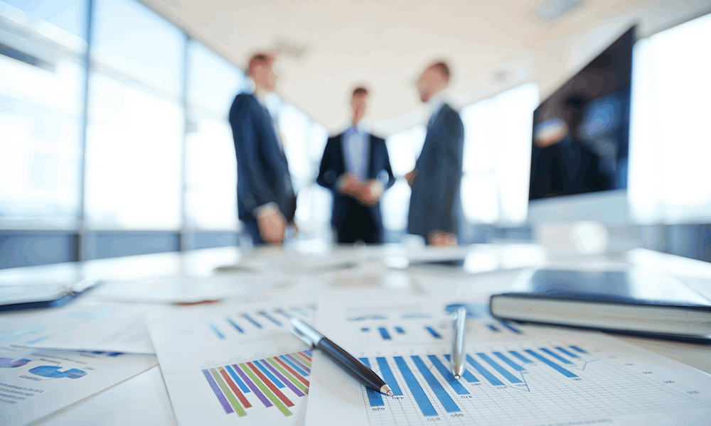 Financial Report with Men
